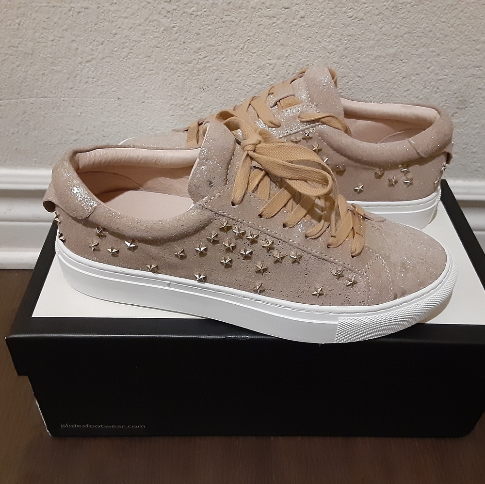 J  / SLIDES